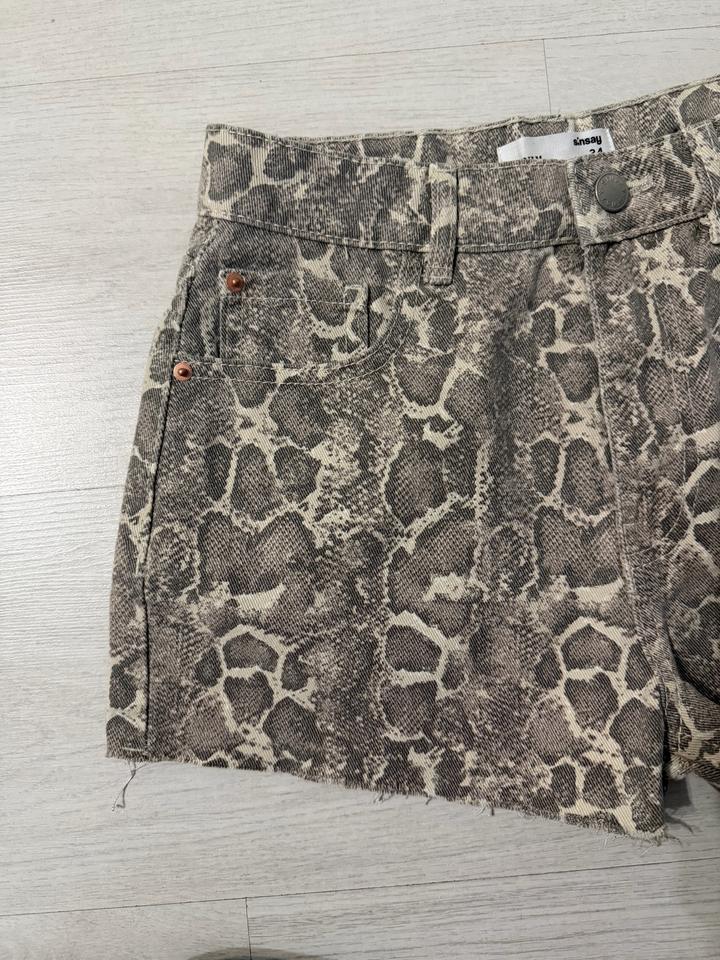 Шорты новые