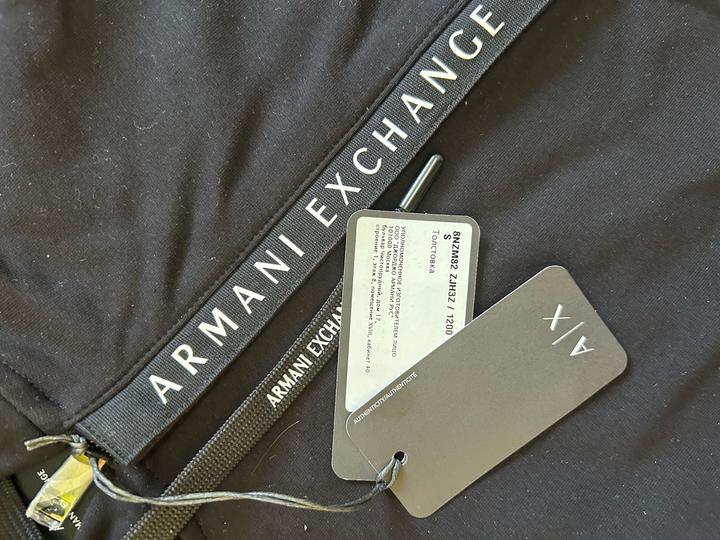 Костюм Armani Exchange