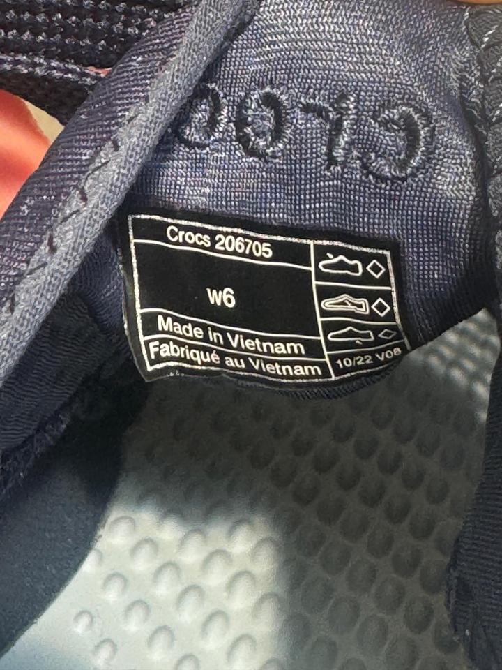 Crocs