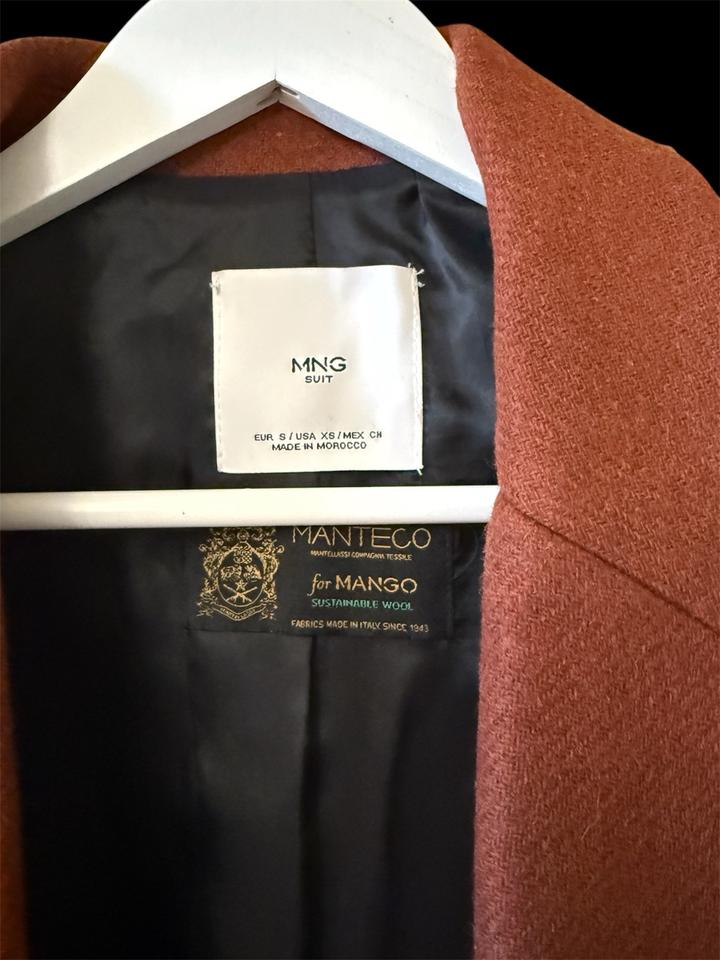 Mango пальто