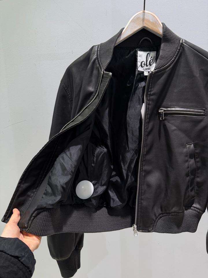 Женская куртка