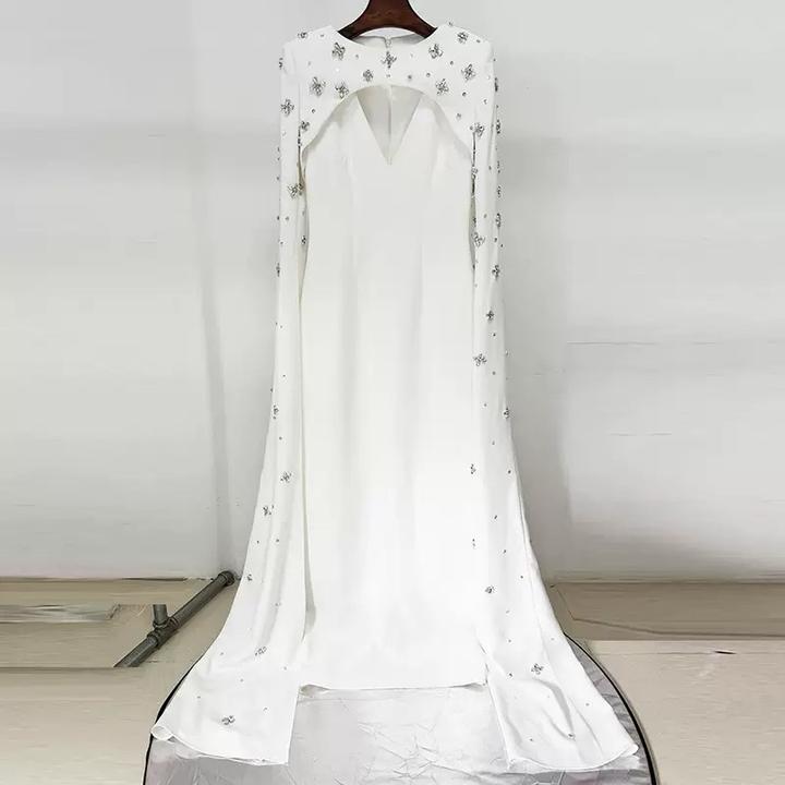 Нарядное новое платье