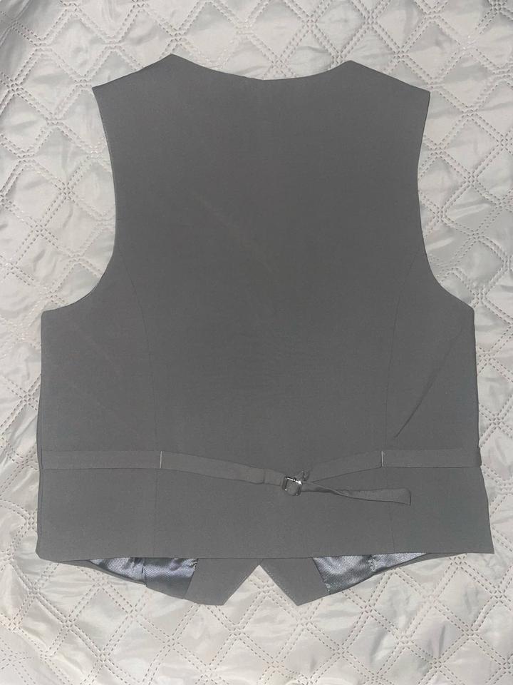 Жилет Zara