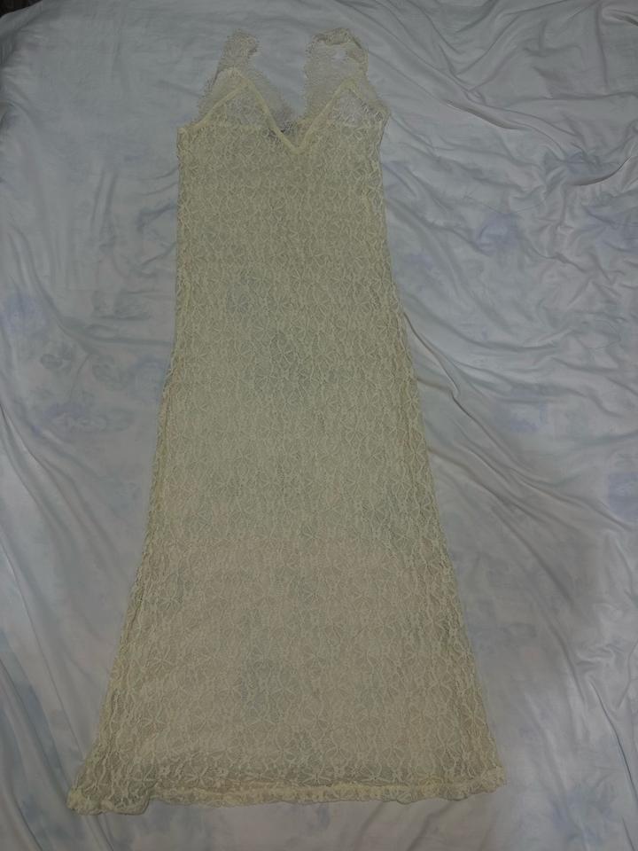 Ажурное платье