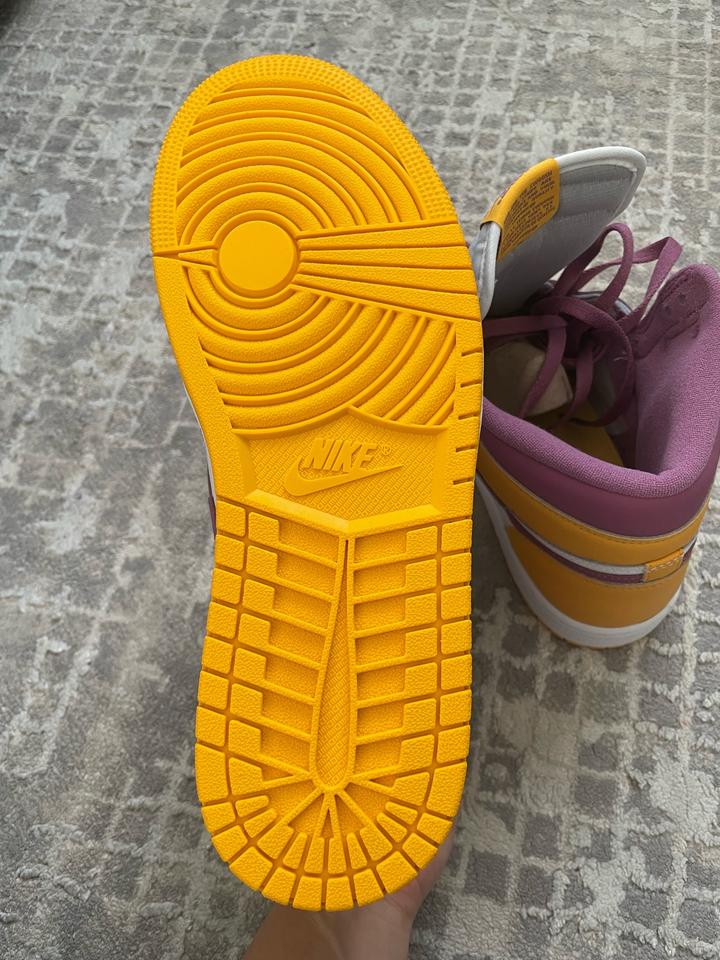 Кроссовки Air Jordan