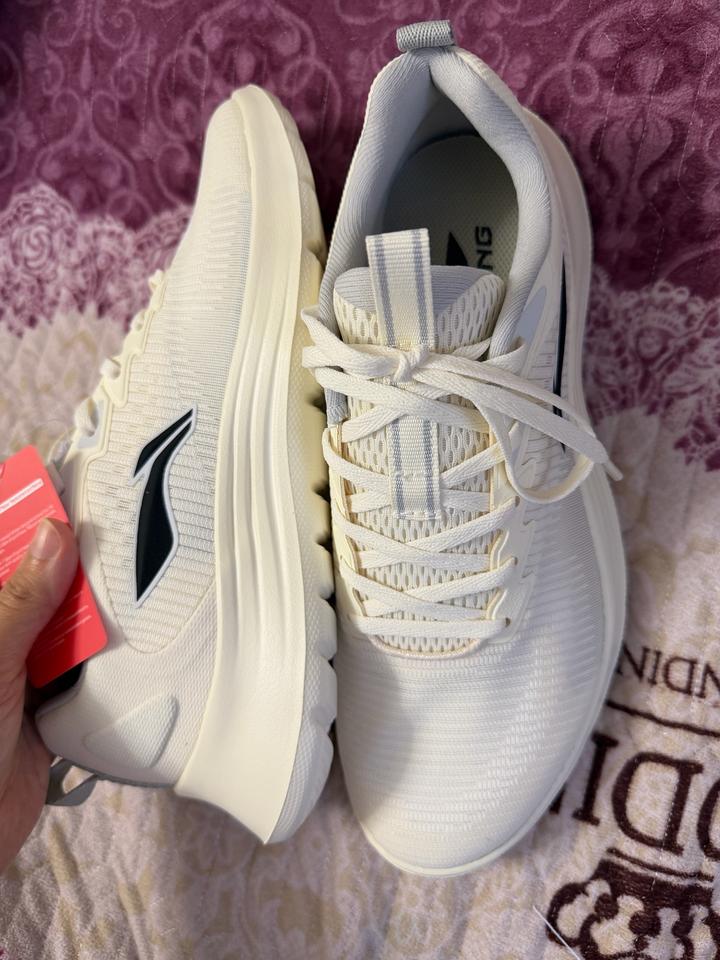 Кроссовки LI-NING