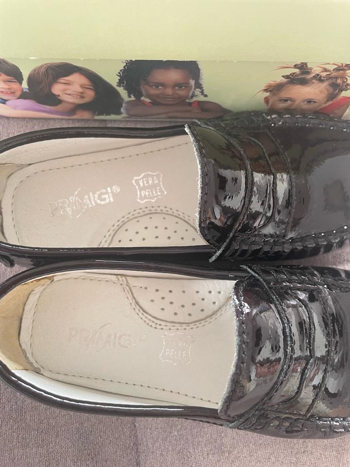 Лоферы от бренда Primigi