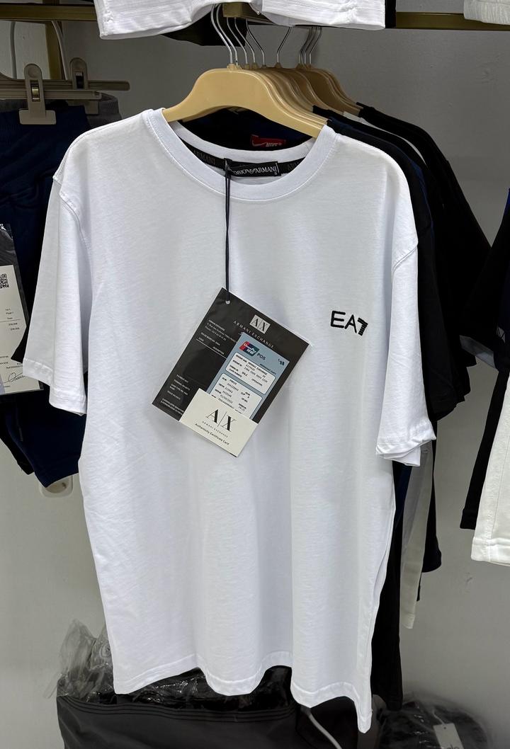 Футболка EA7