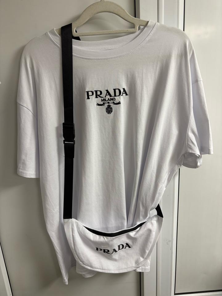Prada футболка оверсайз