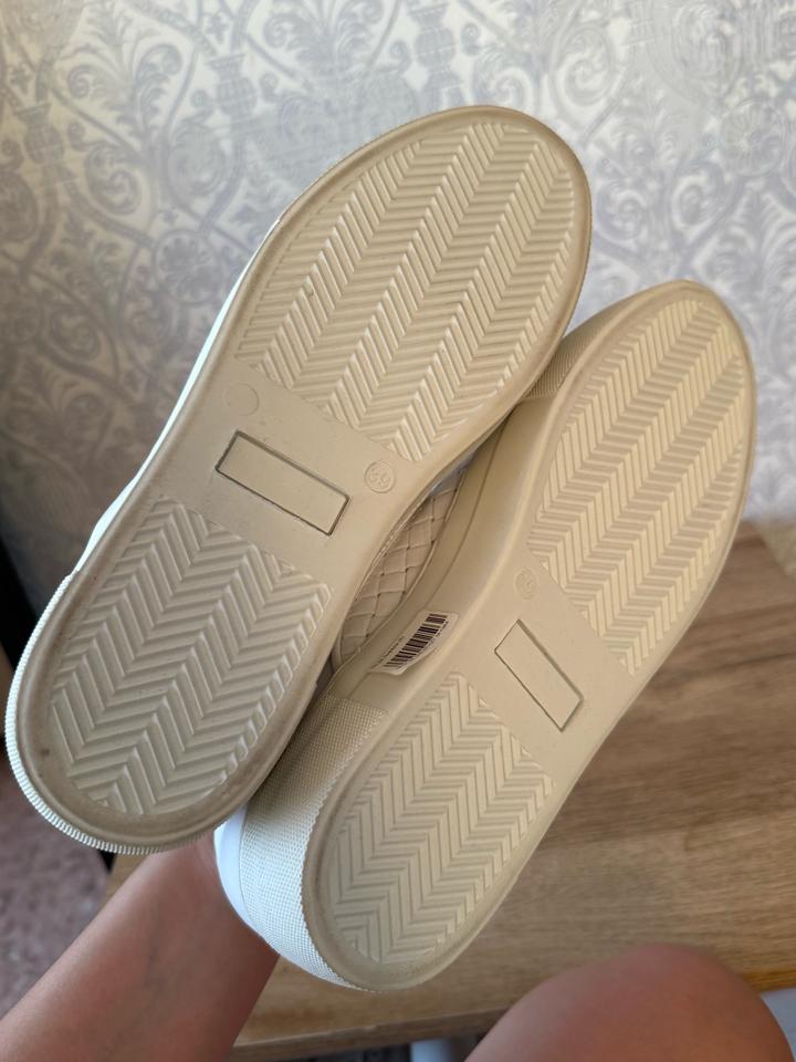 Женские слипоны белые на лето