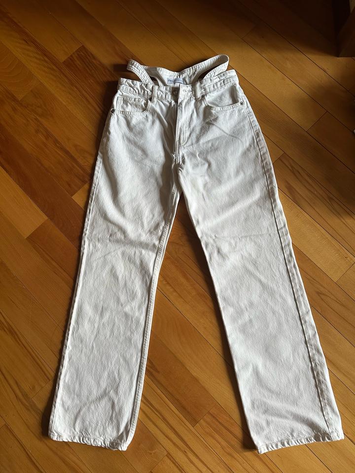Джинсы Zara
