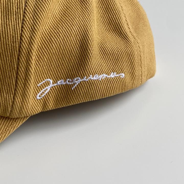 Бежевая кепка Jacquemus