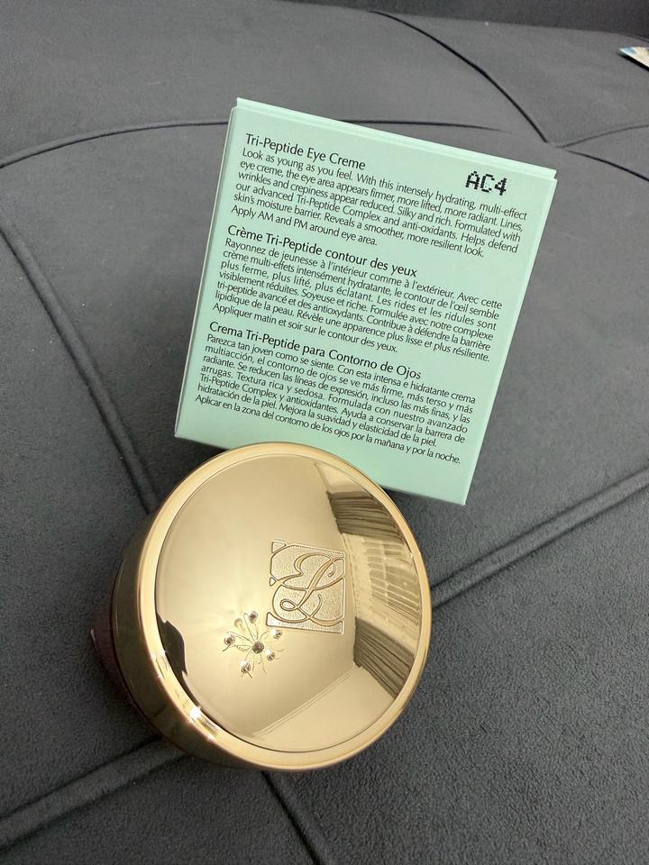 крем вокруг глаз Estee Lauder