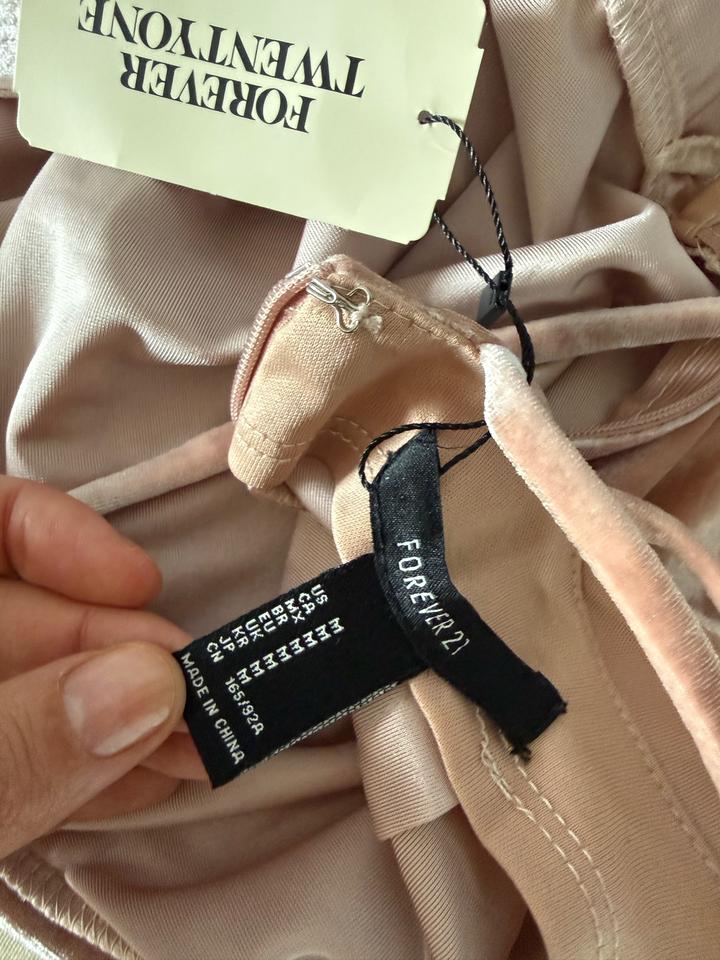 Платье Forever 21