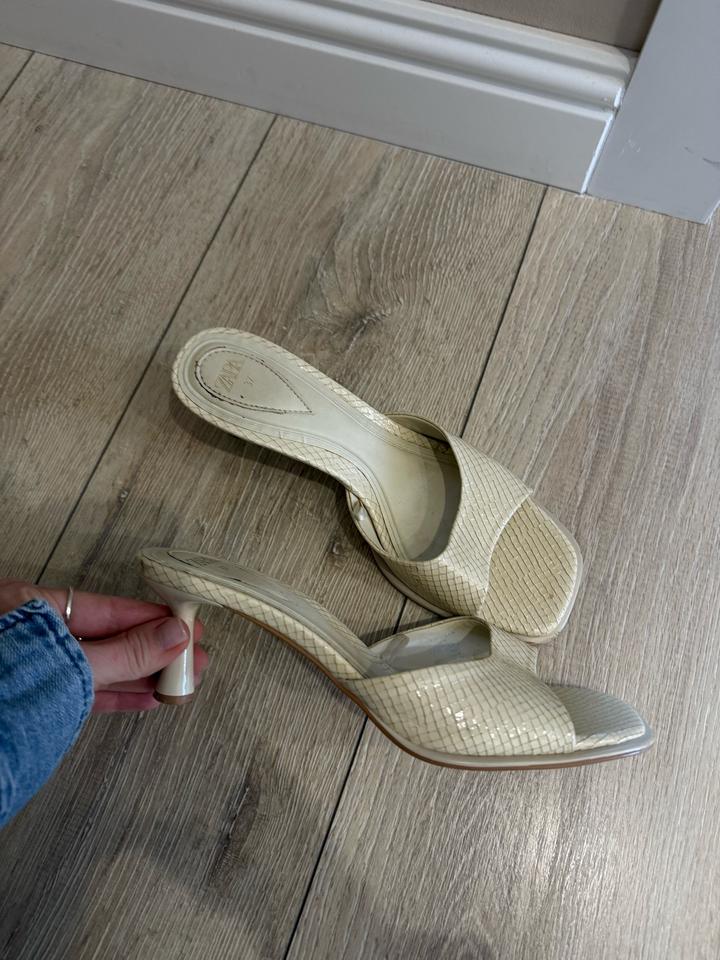 Босоножки ZARA