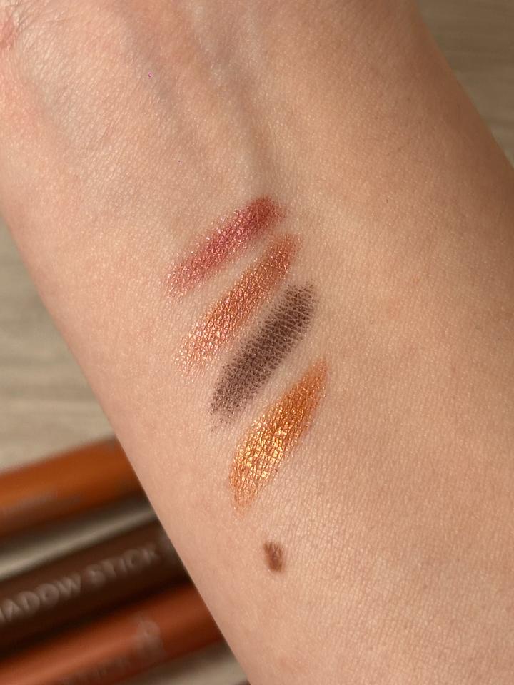 Кремовые тени в стике loreal