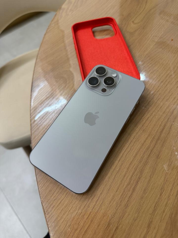 iPhone 15 pro max 256