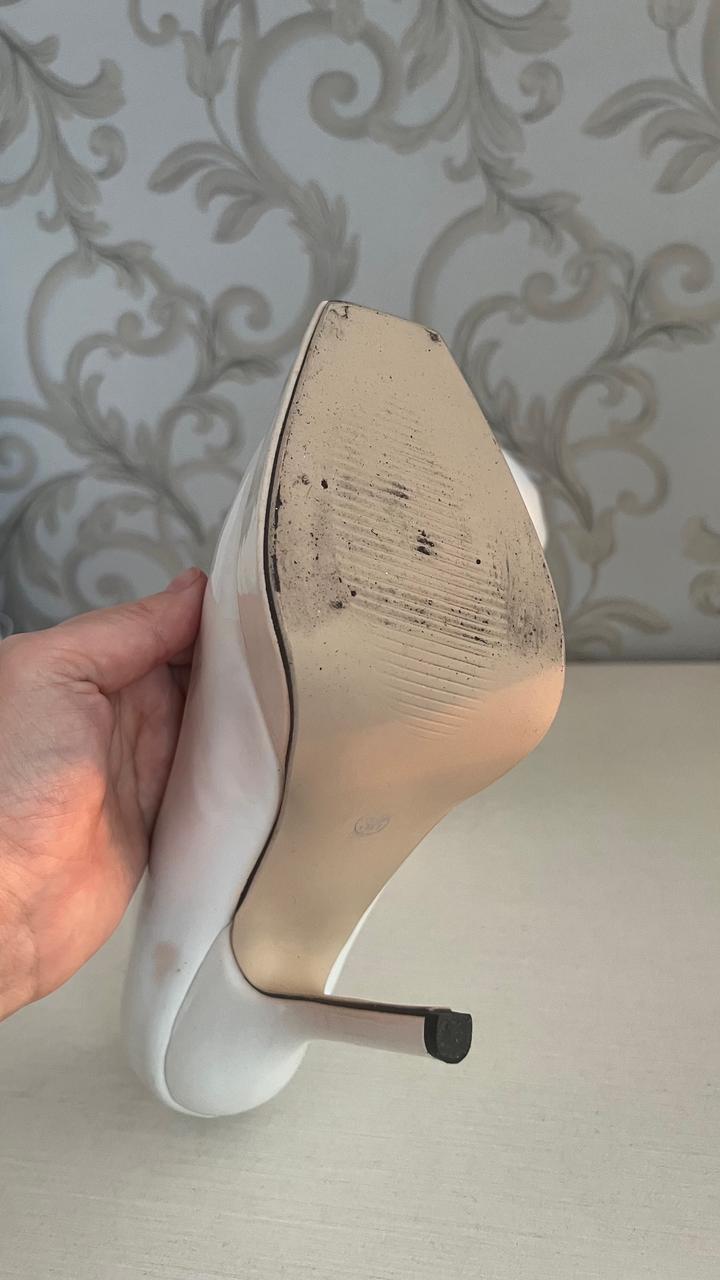 Белые туфли