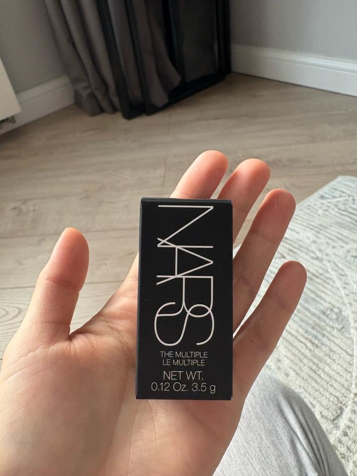 Румяна Nars