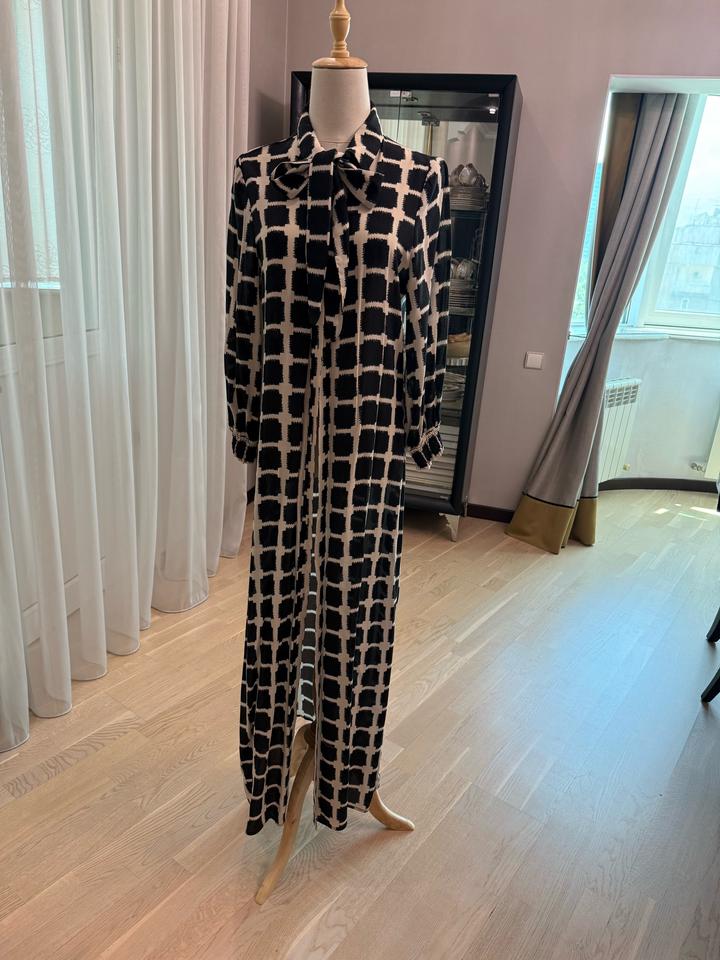 Платье Zara