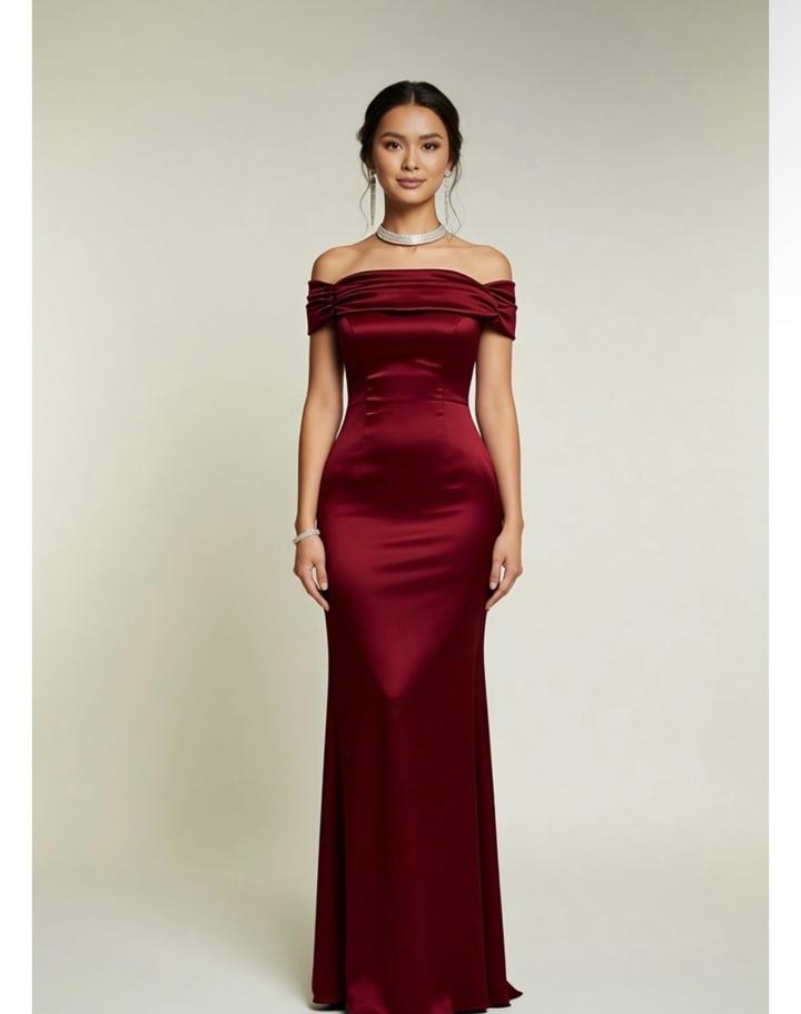 Красное вечернее платье