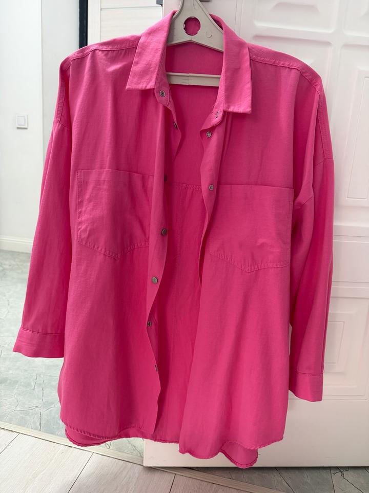 Розовая рубашка