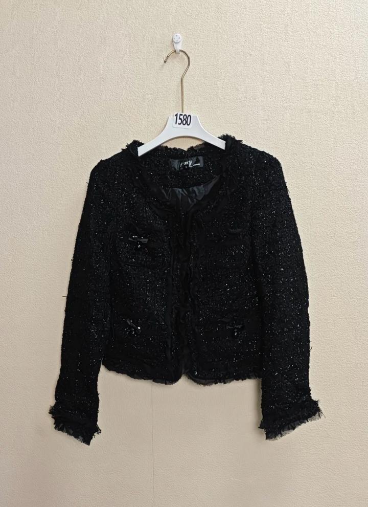 Черный пиджак