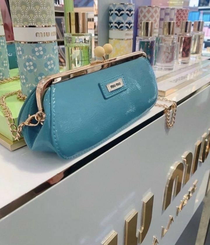 Косметичка клатч MiuMiu Parfums