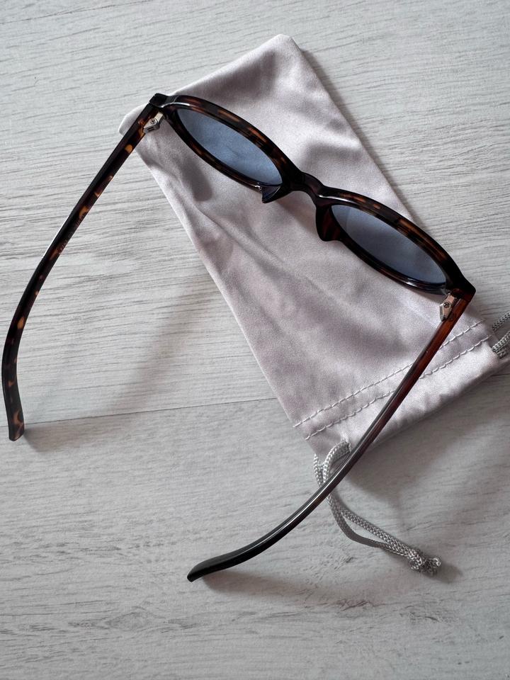 Солнцезащитные очки овальные однотонные