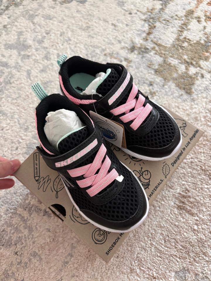 Новые Детские кроссовки Skechers