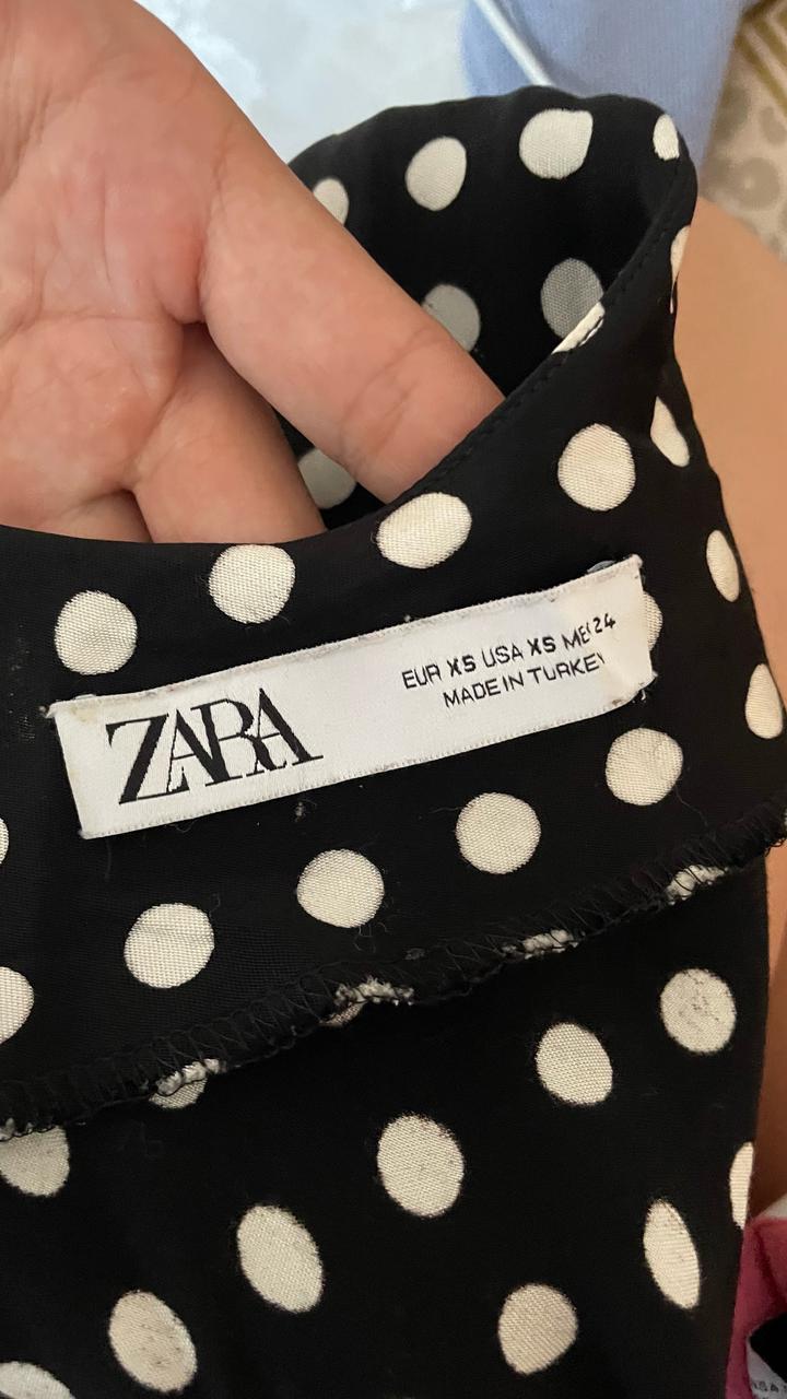 Платье в горошек Zara