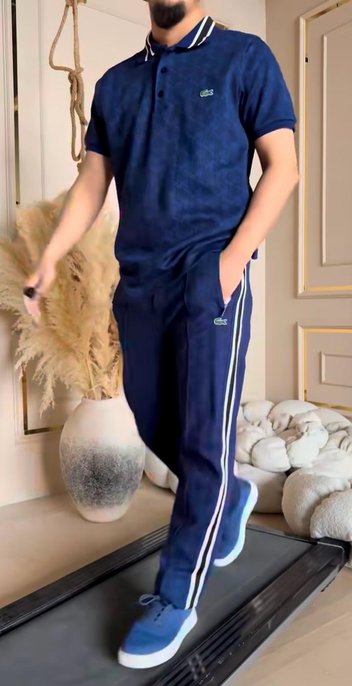 Двойка Lacoste