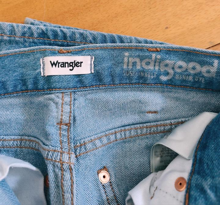Джинсы Wrangler