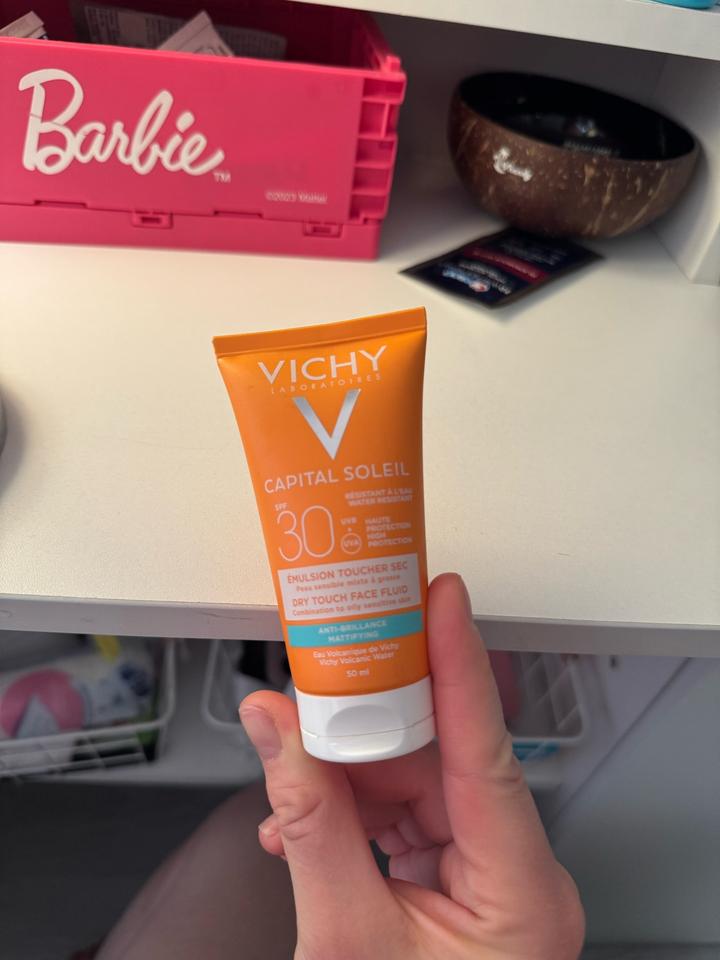 Vichy Capital Soleil солнцезащитная матирующая эмульсия для лица, SPF 30