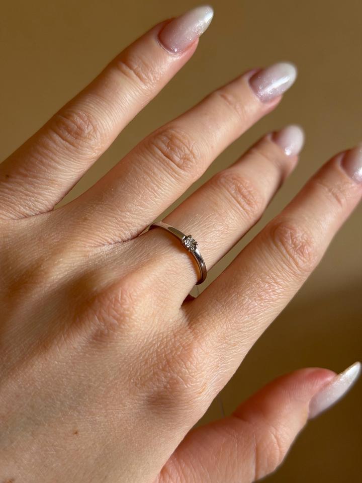 Кольцо из серебра с бриллиантом