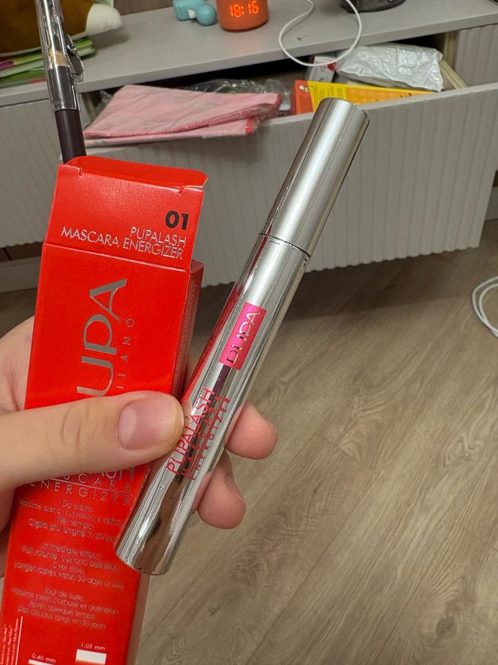 Тушь для роста ресниц и карандаш для глаз