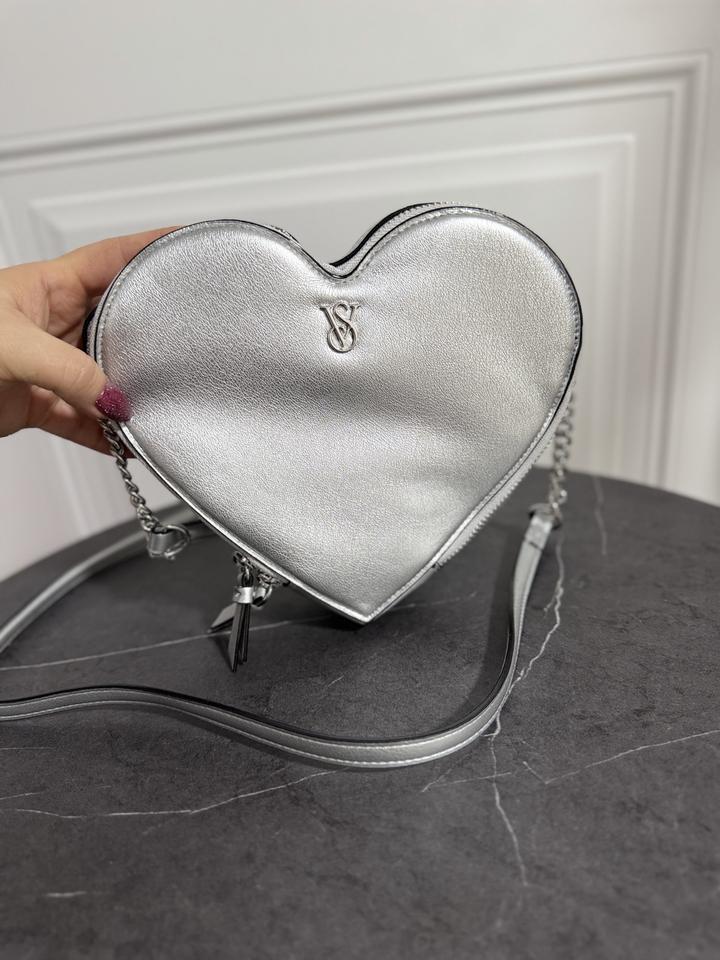 Сумка Victoria’s Secret в форме сердца