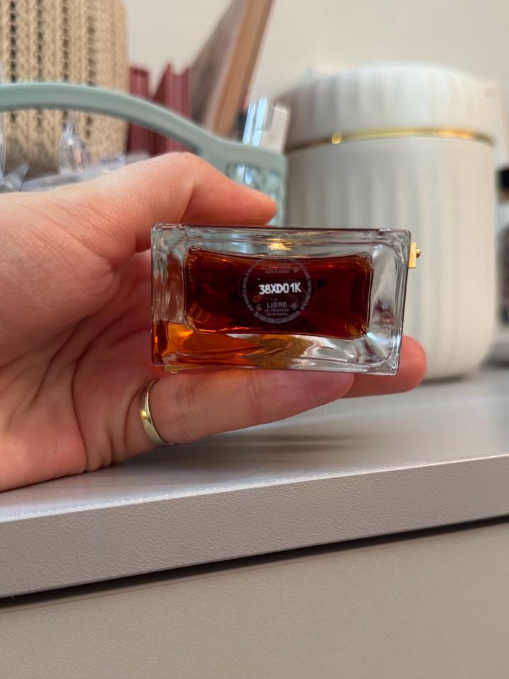 Духи Yves Saint Laurent LIBRE