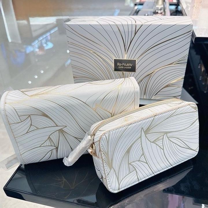 Косметичка от Estée Lauder