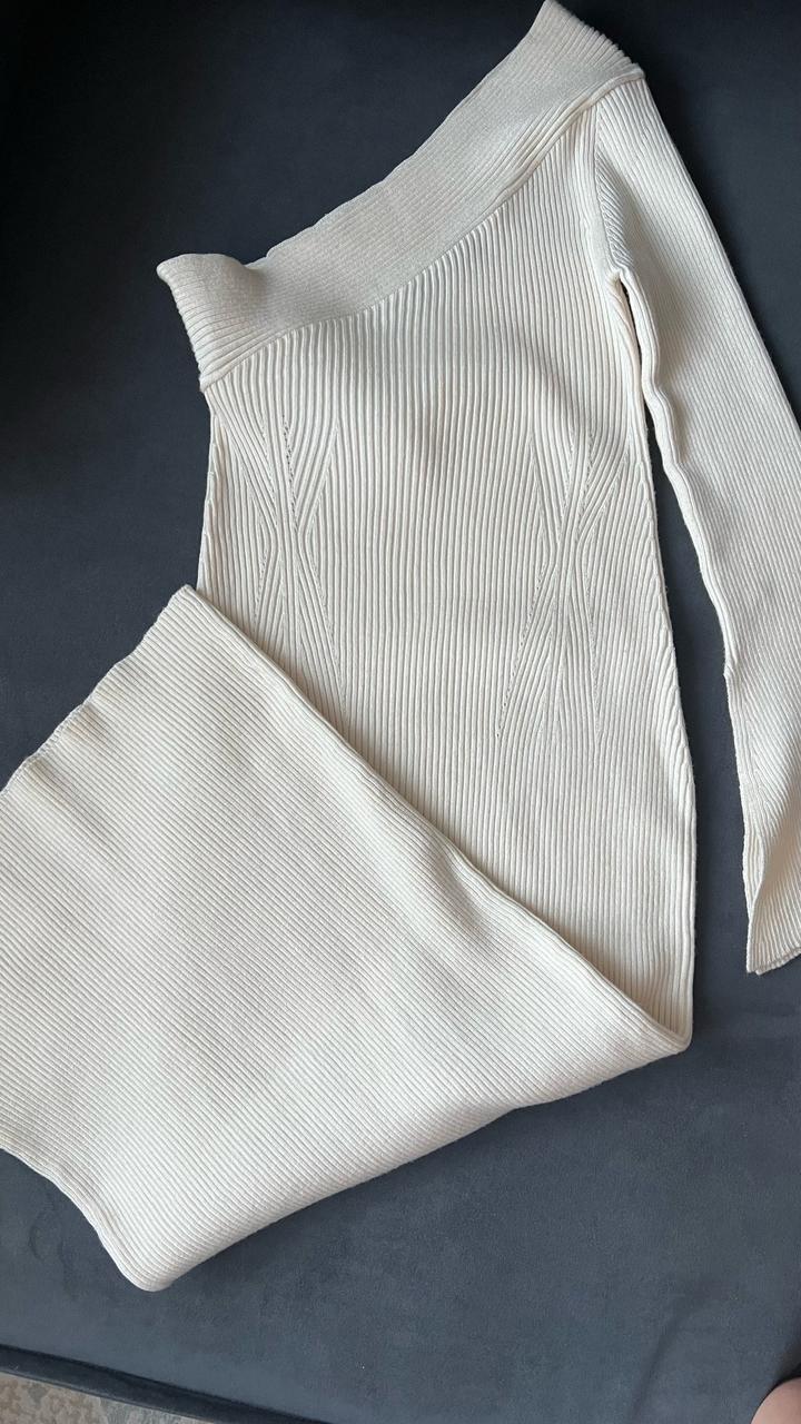 трикотажное платье на одно плечо ZARA