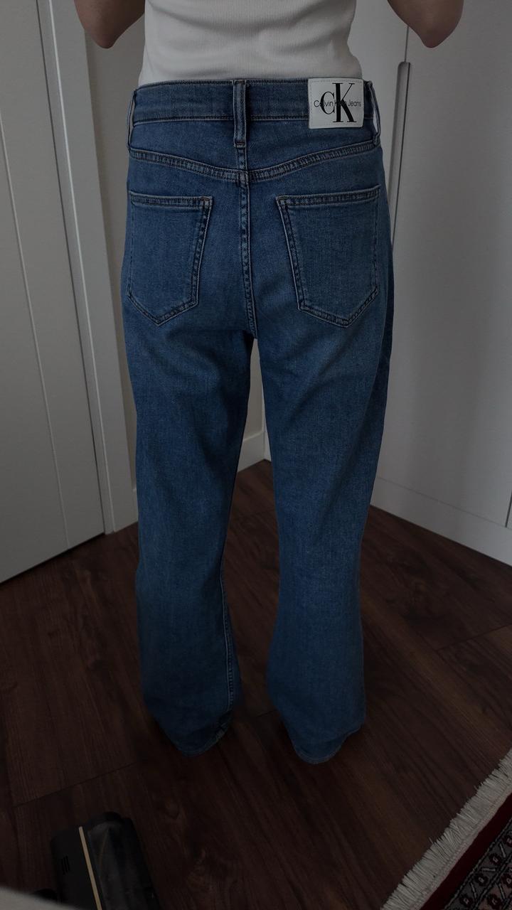Джинсы Calvin Klein