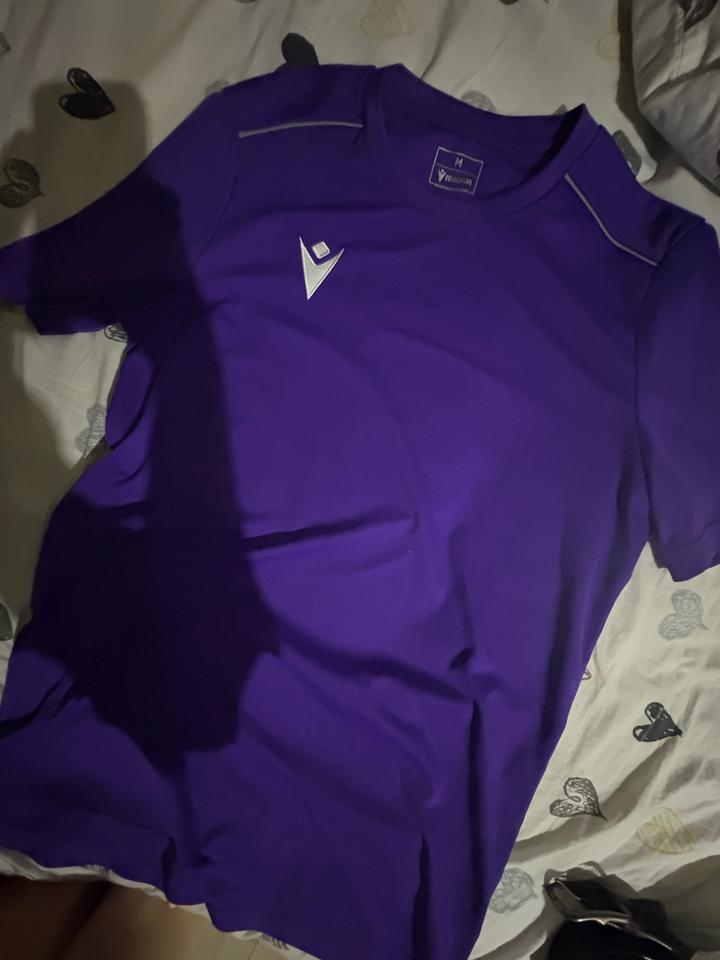 спортивная футболка macron