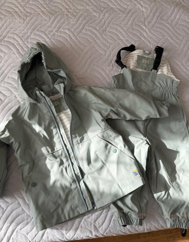 Ветровка+комбинезон Zara 18-24, 92