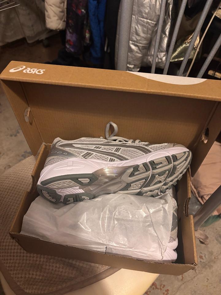 Кроссовки ASICS GEL-KAYANO 14