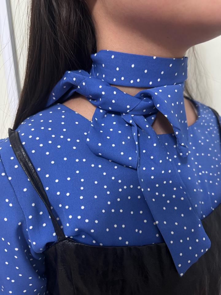 синий горошек платье