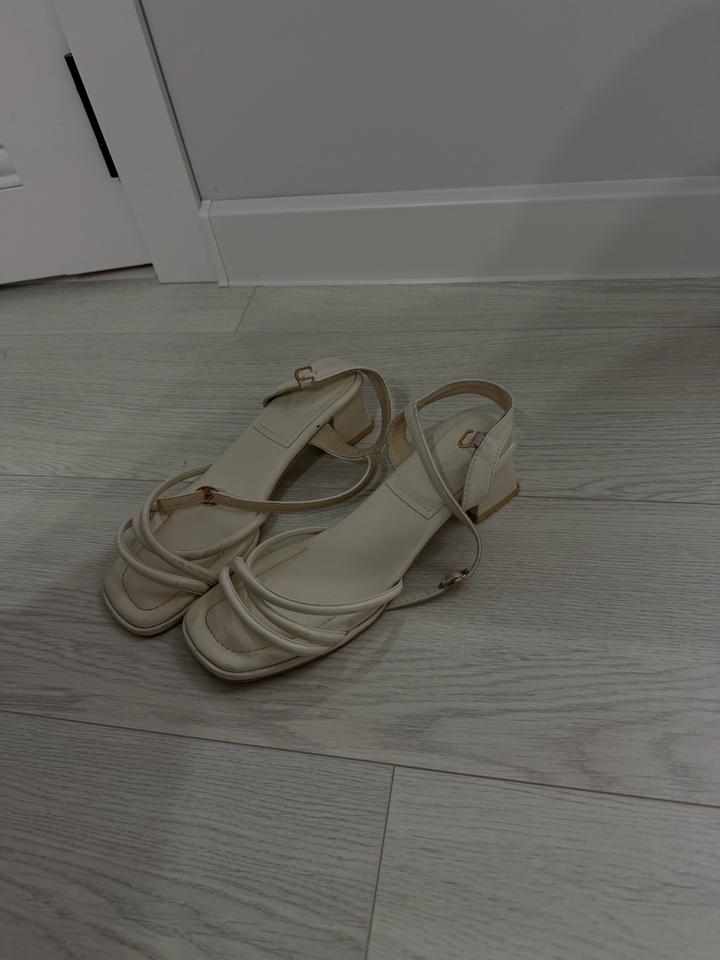 Продам обувь