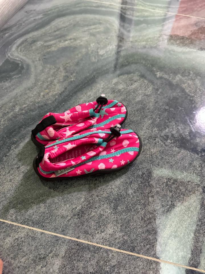 Обувь для пляжа