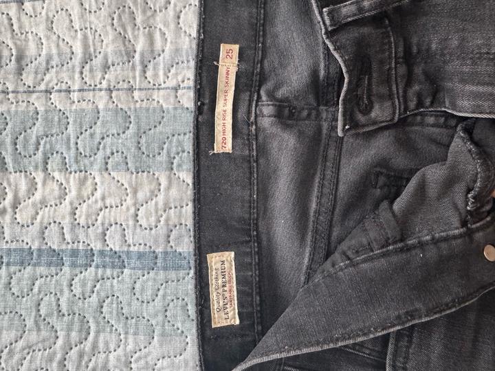 Джинсы levi’s