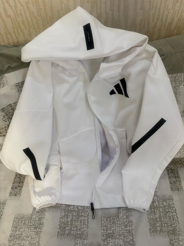 Adidas толстовка