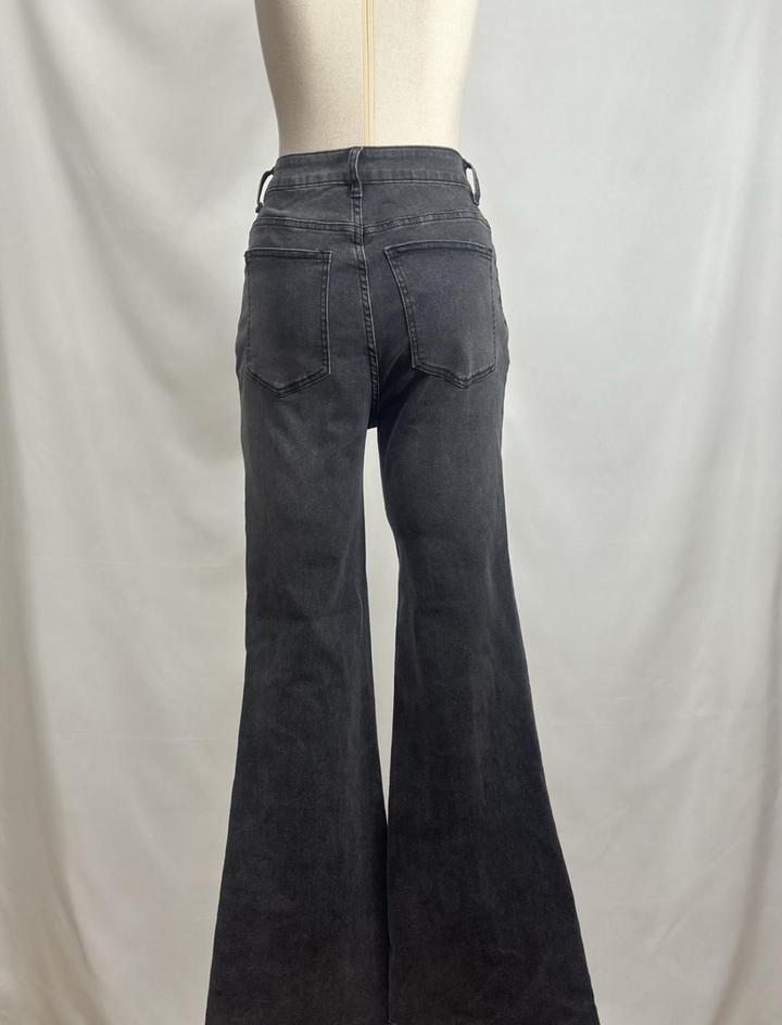 Джинсы клеш